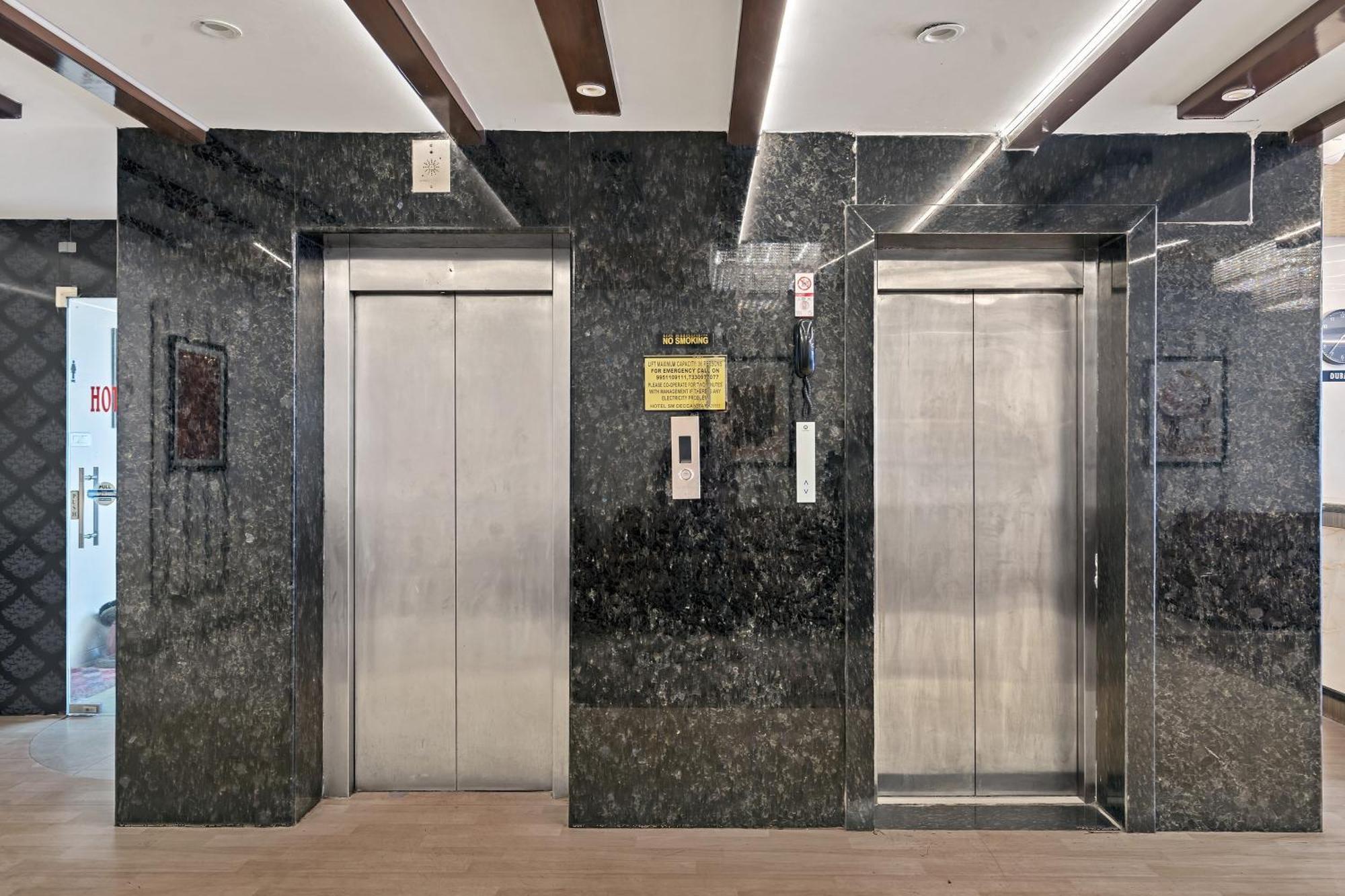 Hotel Sm Deccan Park Shamshabad Buitenkant foto
